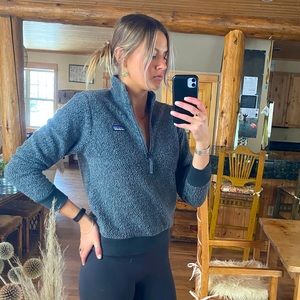 Patagonia fuzzy fleece half zip